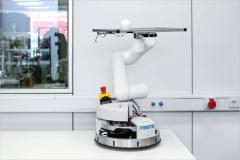 Robotino with 5G equipment